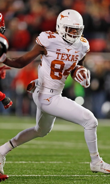Elhlinger’s 4th TD lifts Texas to 41-34 win at Texas Tech